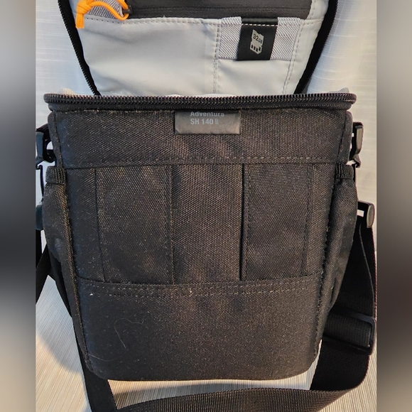 Lowepro Camera Bag - Picture 5 of 5